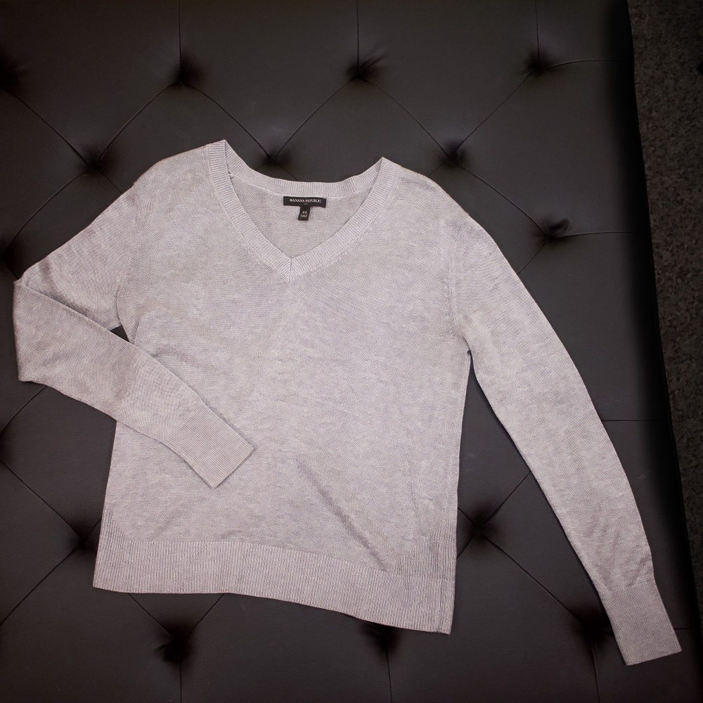 Banana Republic Women's merino wool gray sweater size XS